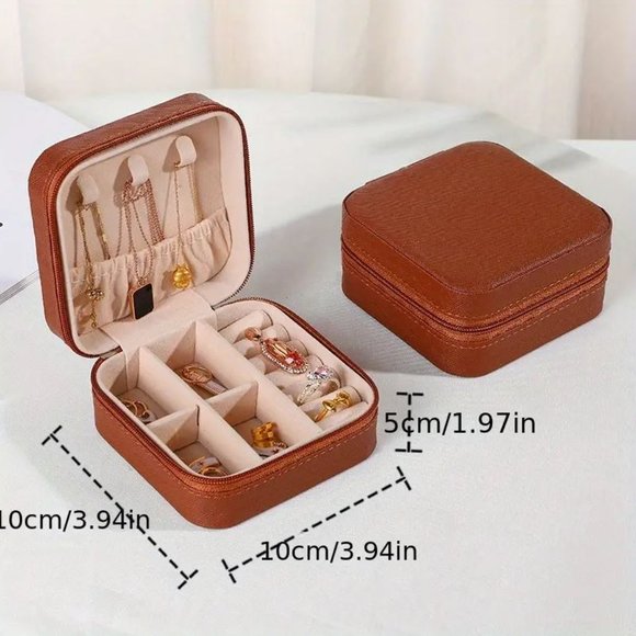 Small PU Leather Jewelry Box Portable Travel Jewelry Ornaments Storage. - Picture 3 of 5